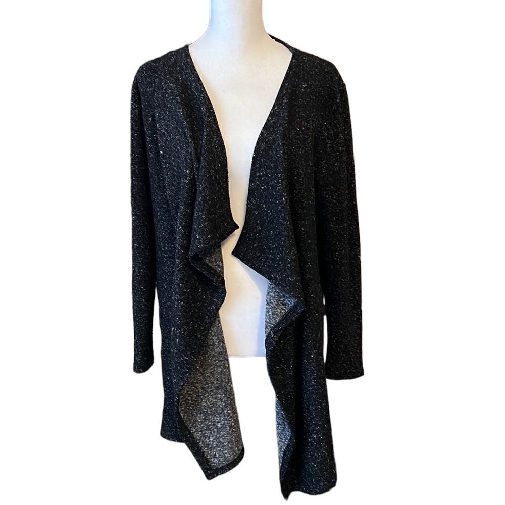 Cute flowy drapey blk/wht nubby fabric open front cardigan GUC